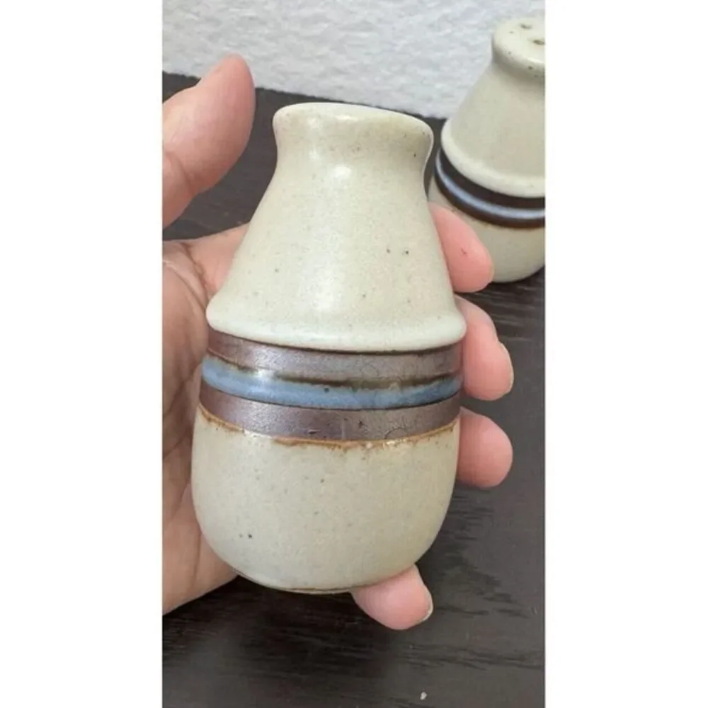 Vintage salt and pepper shakers. 3.25